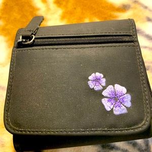 🌺Very gentle used wallet 🪪 with lots of pockets 🌺
